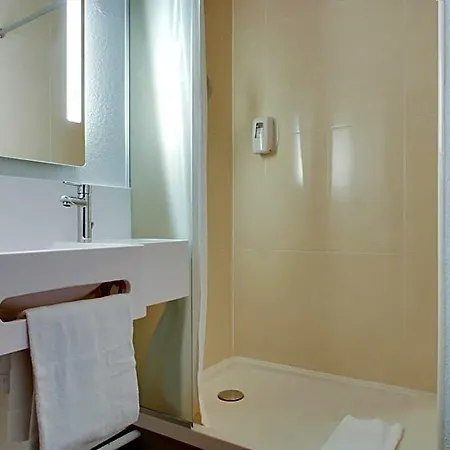 Reims Bezannes Hotel 2*